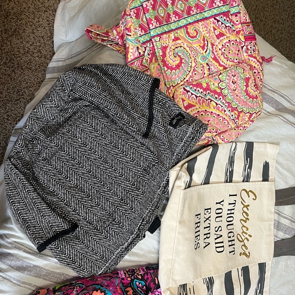 Bag bundle! - Picture 3 of 4